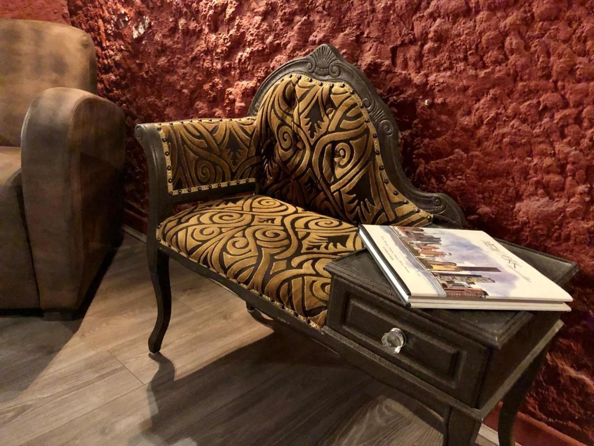 Hotel Saint Louis Aigues-Mortes Ngoại thất bức ảnh