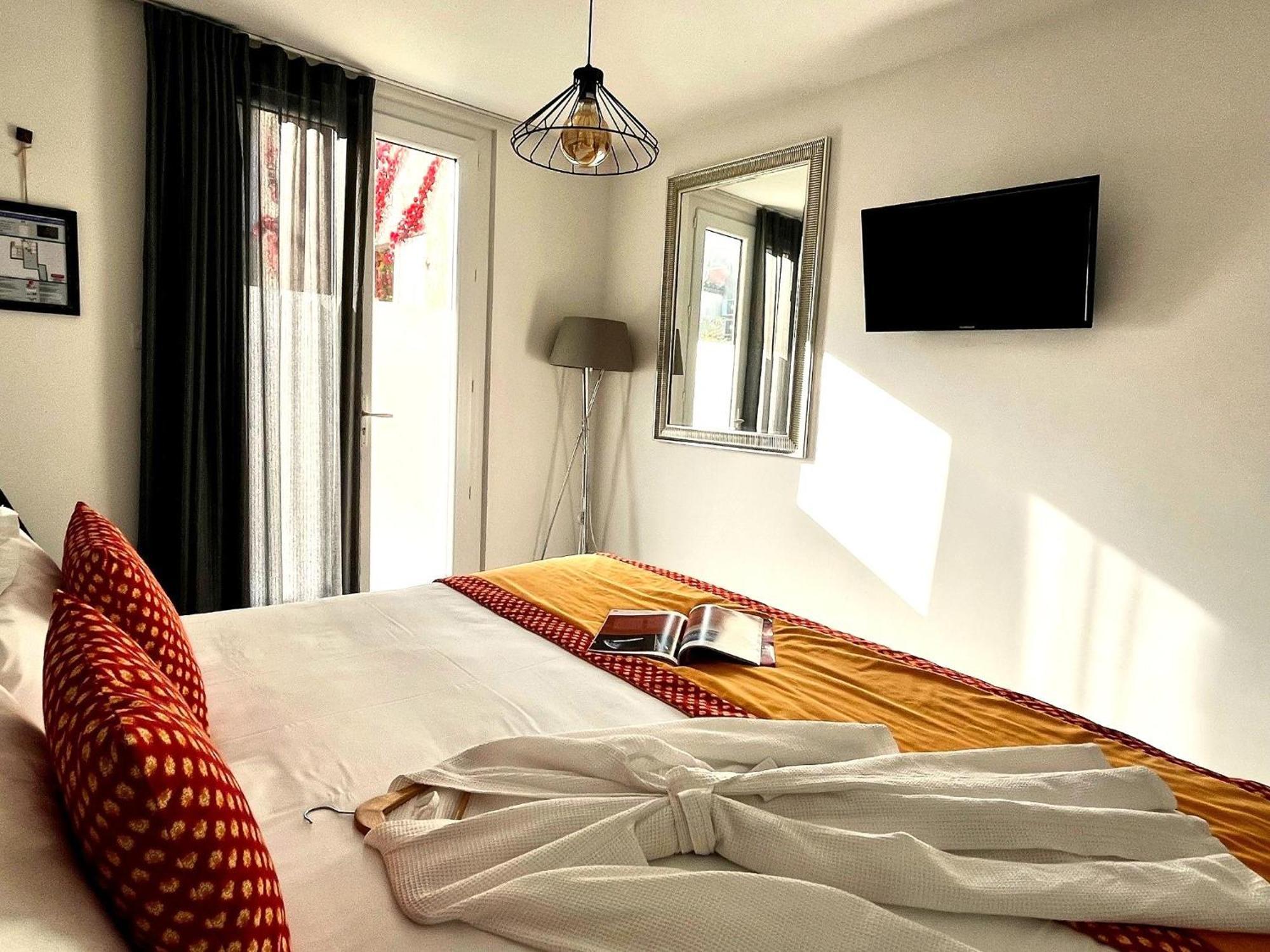 Hotel Saint Louis Aigues-Mortes Ngoại thất bức ảnh