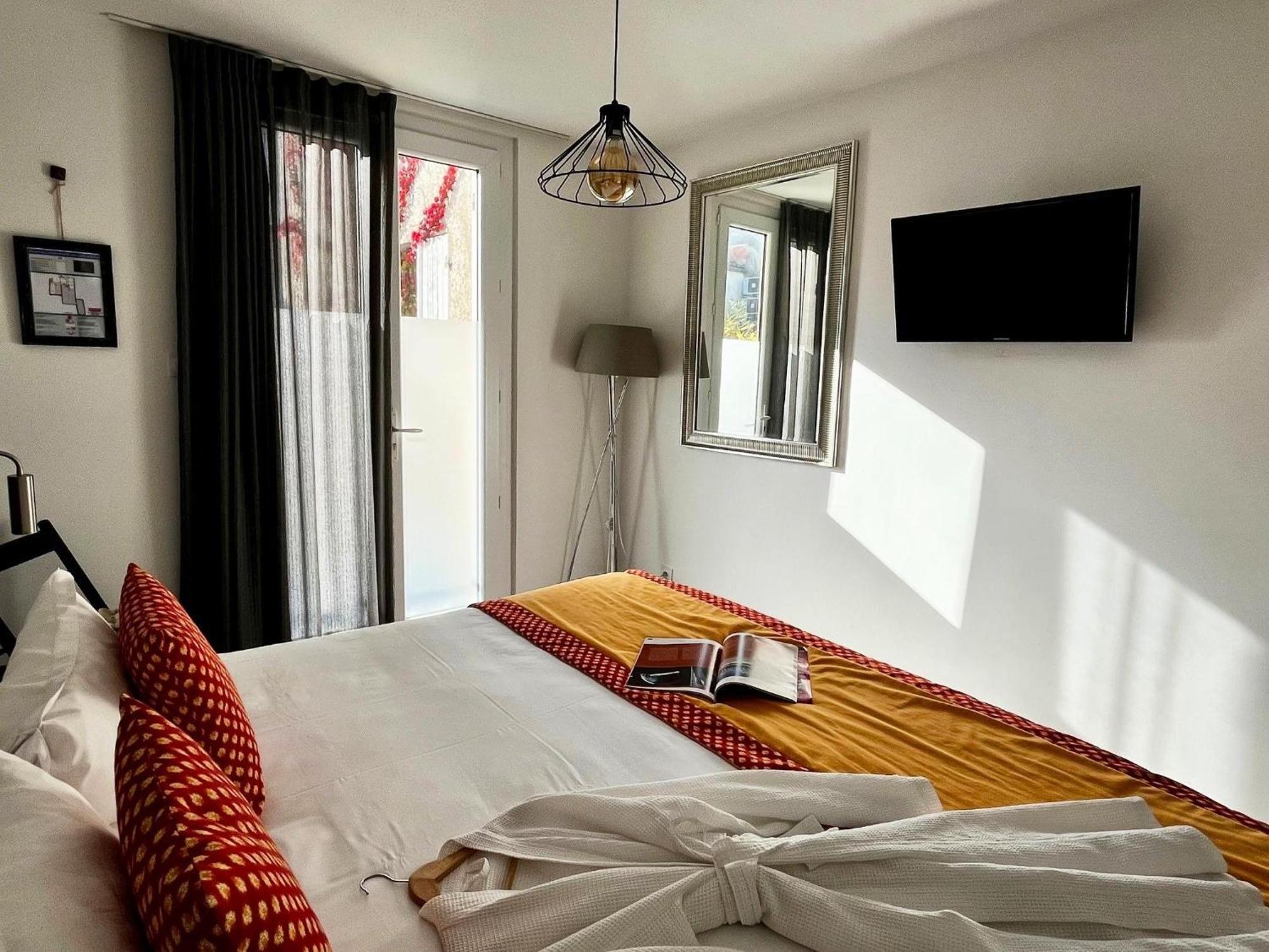Hotel Saint Louis Aigues-Mortes Ngoại thất bức ảnh